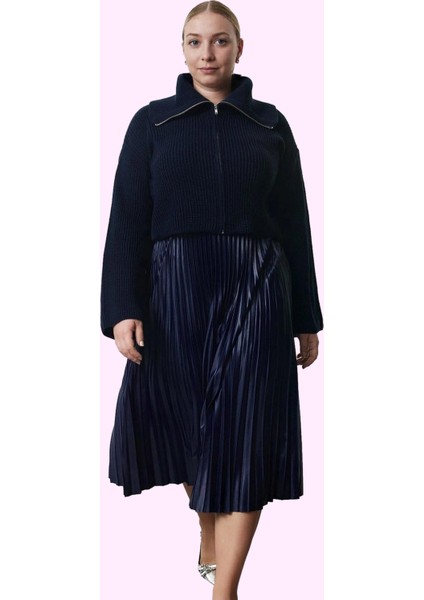 Kadın Midi Boy Piliseli Etek Kemerli Günlük Şıklık Modern Tasarım Yaz Aylarının Vazgeçilmezi