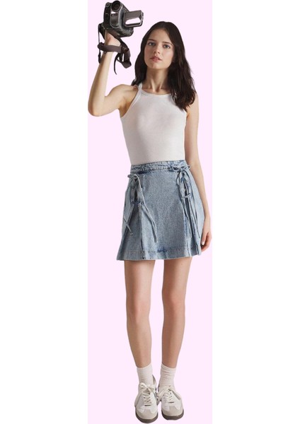 Kadın Denim Mini Etek Bağlama Detaylı A Line Kalıp Pamuklu Günlük Stil Yaz Aylarının Vazgeçilmezi