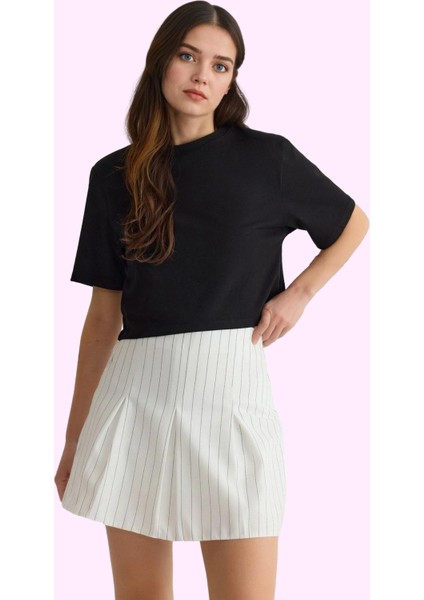 Kadın Çizgili Pileli Mini Etek Günlük Kombinler Için Rahat Hafta Sonu Yaz Aylarının Vazgeçilmezi fiyatları