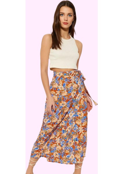 Kadın Yazlık Viskoz Midi Etek Çok Çiçek Desenli Shally Dokuma Rahat Yaz Aylarının Vazgeçilmezi fiyatları