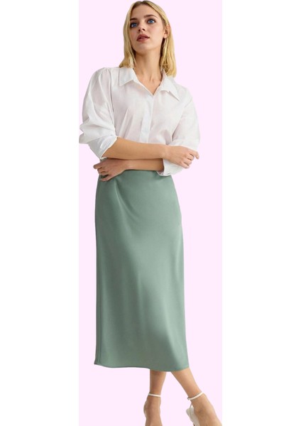 Kadın A Line Midi Boy Saten Kumaş Etek Şık ve Rahat Günlük Kullanım Yaz Aylarının Vazgeçilmezi fiyatları