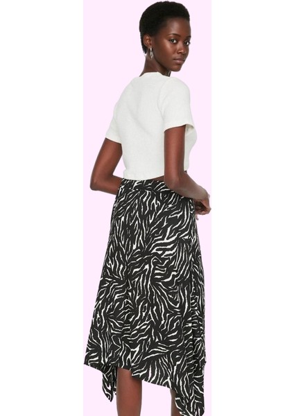 Kadın Yüksek Bel Midi Etek Zebra Desenli Asimetrik Kesim Örme Kumaş Günlük Kombin Hafta Sonu modelleri