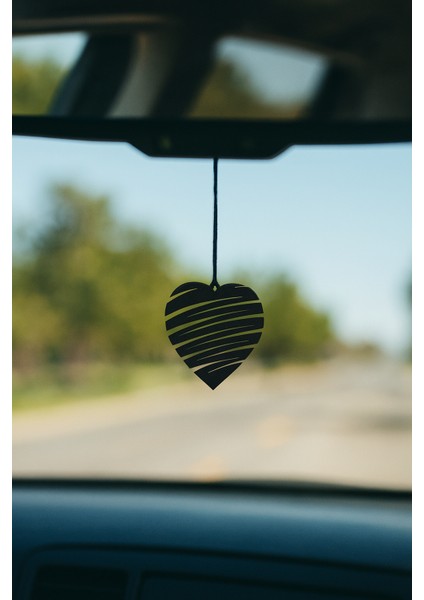 Lazer Kesim Çizgili Kalp Figürlü Metal Araba Süsü - Mat Siyah modelleri