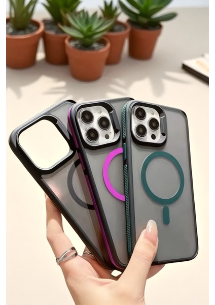 IPhone 14 Pro Max Uyumlu Kılıf Magsafe Özellikli Darbe Emici Şeritli Silikon Kapak fırsatları