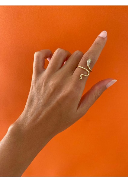 Xuping Ayarlamalı Yılan Taşlı Gold Yüzük modelleri