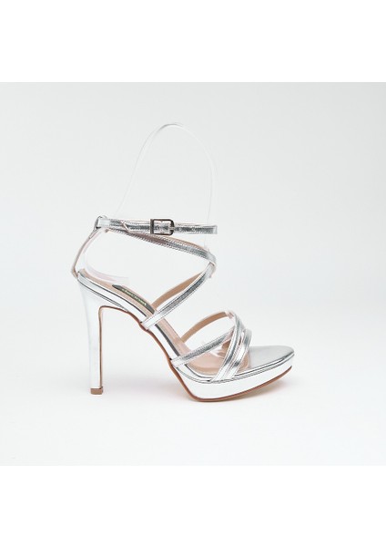 Bilekten Bantlı Platformlu Kadın Topuklu Ayakkabı