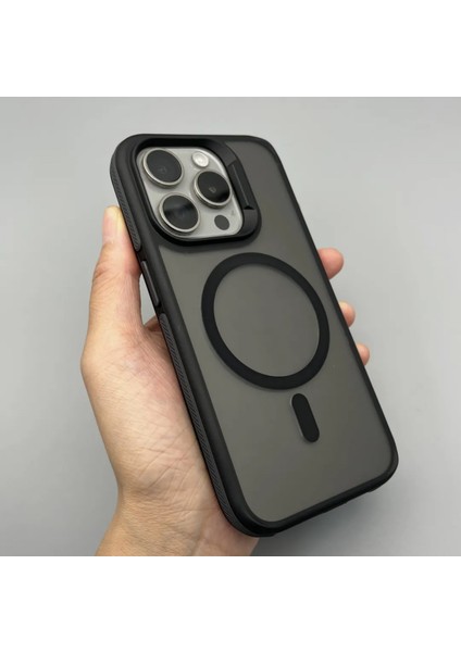 IPhone 15 Pro Uyumlu Kılıf Magsafe Özellikli Darbe Emici Şeritli Silikon Kapak modelleri