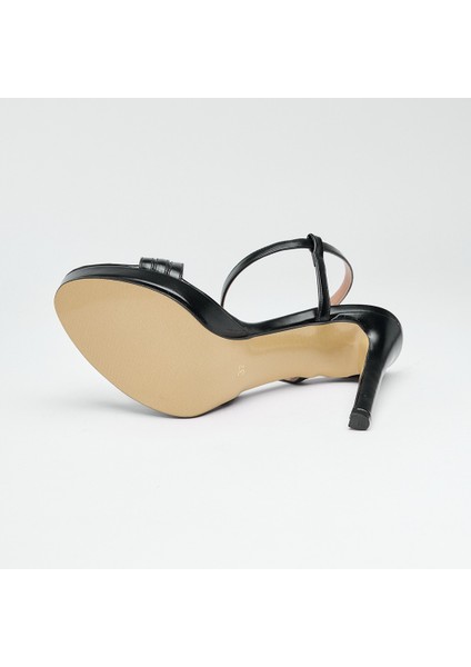 Bilekten Bantlı Platformlu Kadın Topuklu Ayakkabı indirimleri