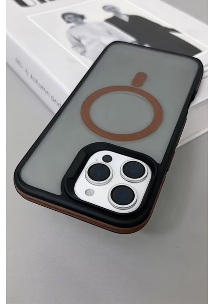 IPhone 15 Pro Max Uyumlu Kılıf Magsafe Özellikli Darbe Emici Şeritli Silikon Kapak fırsatları