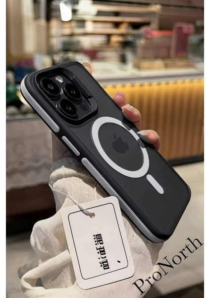 IPhone 15 Pro Max Uyumlu Kılıf Magsafe Özellikli Darbe Emici Şeritli Silikon Kapak