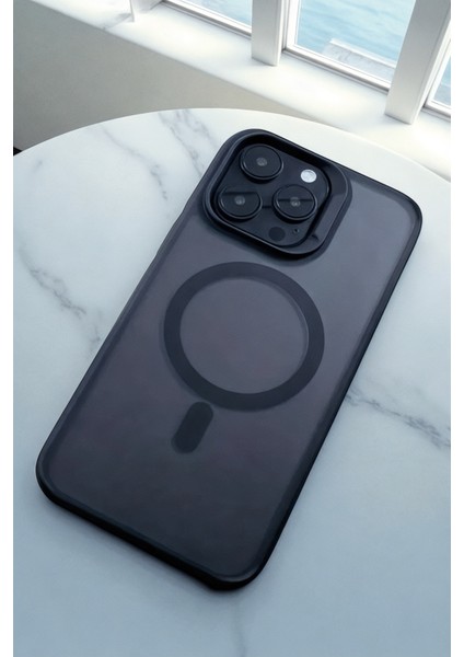 IPhone 15 Pro Max Uyumlu Kılıf Magsafe Özellikli Darbe Emici Şeritli Silikon Kapak indirimleri