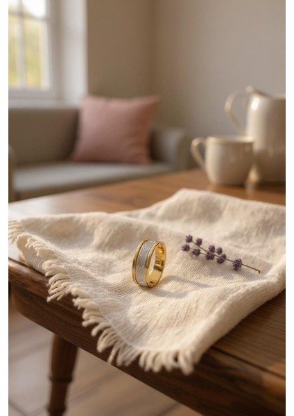 - 14 Ayar Altın Yeşil Beyaz Marka Yazılı Yüzük modelleri