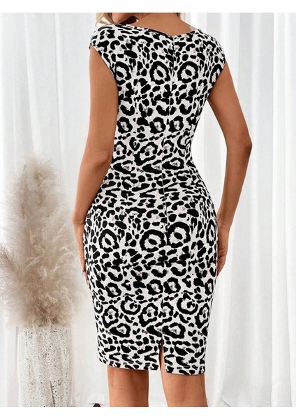 Kadın Kısa Kollu Kare Yakalı Leopar Desenli Dalgıç Elbise fırsatları
