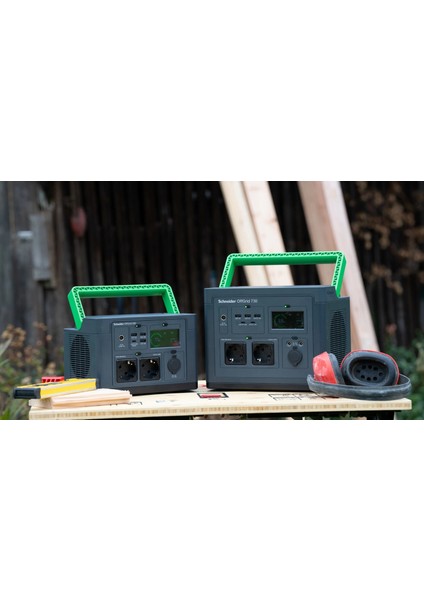 Schneider PPS730-GR Offgrid Portable Power Station 730, 738WH Lithium-Ion, Lcd, 2 Cee 7/3 Schuko Outlets, Sinewave, 3 Usb-A, 2 Usb-C, Wireless Charger indirimleri