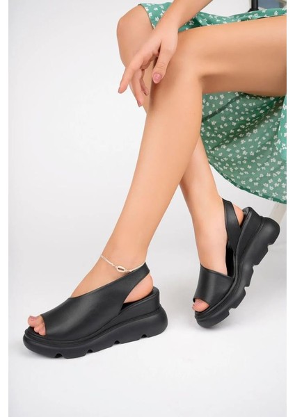 Mnrs 03212 Kadın Günlük Dolgu Topuk Sandalet