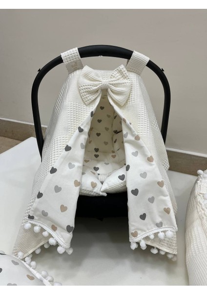 Krem Çok Amaçlı Babynest , Puset Örtüsü ve Minderi , Alt Açma ve Battaniye, Nevresim Takımı 15'li Set modelleri