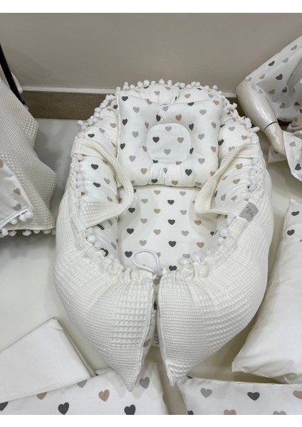 Krem Çok Amaçlı Babynest , Puset Örtüsü ve Minderi , Alt Açma ve Battaniye, Nevresim Takımı 15'li Set fırsatları