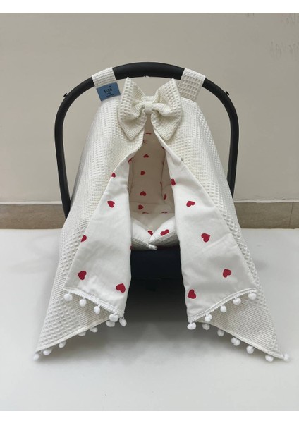 Krem Pikeli ve Poplin Kumaş, Ponponlu Puset Örtüsü ve Puset Minderi 2'li Set