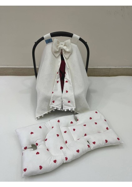 Krem Pikeli ve Poplin Kumaş, Ponponlu Puset Örtüsü ve Puset Minderi 2'li Set fiyatları