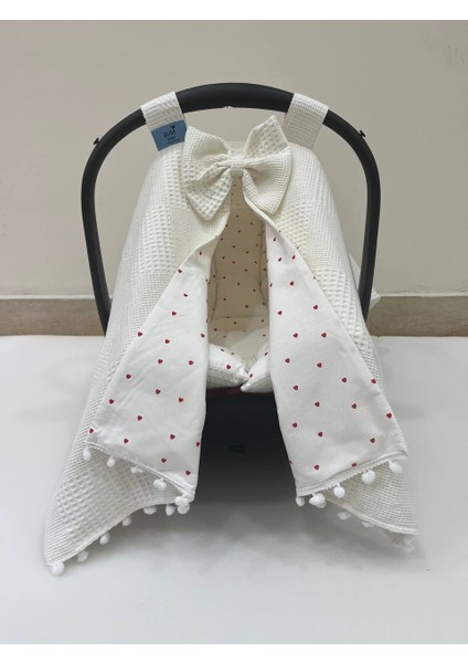 Krem Pikeli ve Poplin Kumaş, Ponponlu Puset Örtüsü ve Puset Minderi 2'li Set