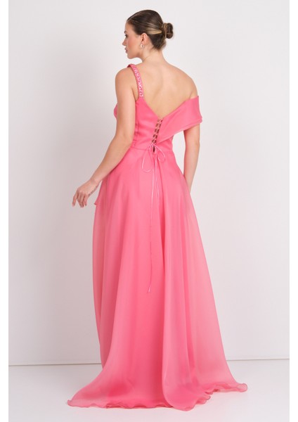 Kadın Tek Omuz Detaylı Şifon Kumaş Maxi Abiye Elbise 5614 Mercan fırsatları