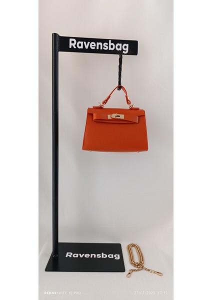 Kilit Detaylı Lüks El ve Omuz Kadın Çanta