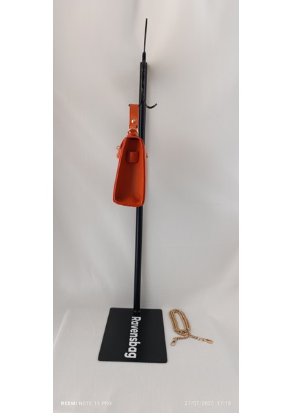 Kilit Detaylı Lüks El ve Omuz Kadın Çanta modelleri