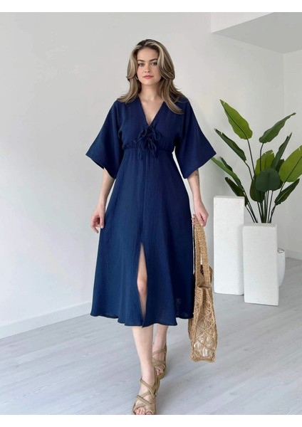 V Yaka Göğsü Bağcıklı Önü Yırtmaçlı Midi Boy Müslin Keten Elbise