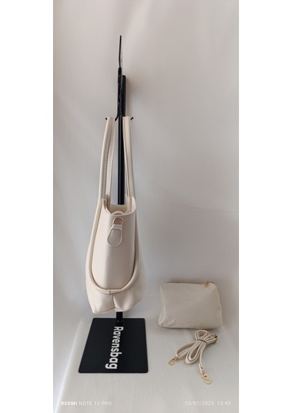 Yavrulu Orta Boy El ve Omuz Kadın Çanta modelleri