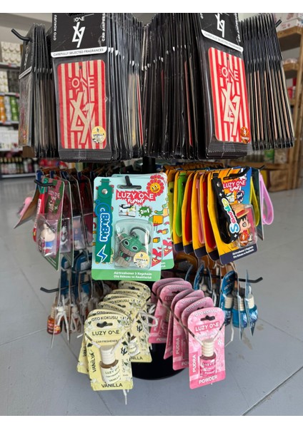 Silikon Maskot Vanilya Oto Kokusu ve Anahtarlık Ikisi Birarada (2 In 1) modelleri