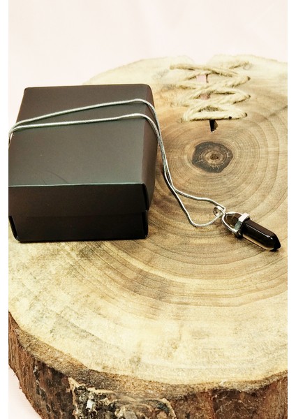 Dumanlı Kuvars Doğal Taşı Zincirli El Yapımı Tasarımlı Kolye Uç: 3,5 cm Zincir: 20 cm Kutulu modelleri