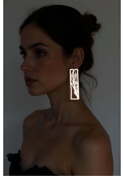 Beyaz Reflektörlü Kuş Tüyü Küpe, Bohemtasarım Lazer Kesim Küpe