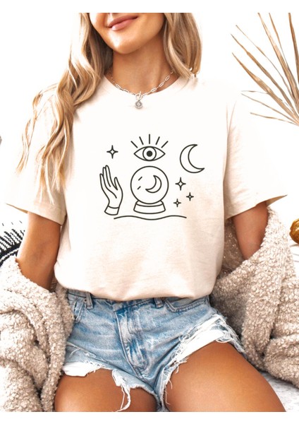 Ay Temalı Tişört – Spiritüel, Bohem, ve Astrolojik Unisex Tişört