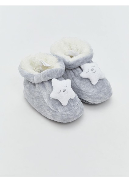 Nakışlı Pelüş Kız Bebek Ev Botu (W5)