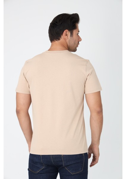 Bej Tişört - Sol Göğüste Gri Nakışlı "z" Harfi Tasarım fırsatları