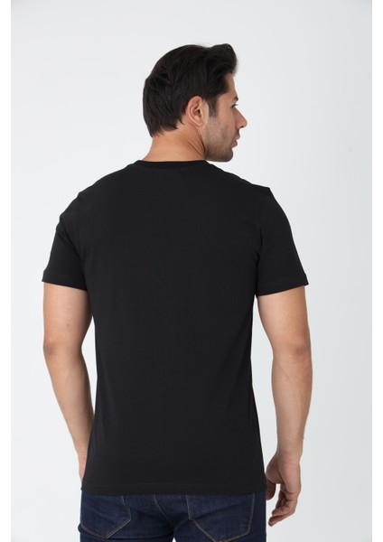 Siyah Tişört - Sarı Nakışlı "z / Zekora" Sol Göğüs Tasarımı fırsatları