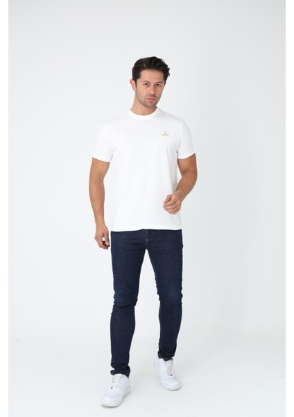 Beyaz Tişört - Sarı Nakışlı "z / Zekora" Sol Göğüs Tasarımı