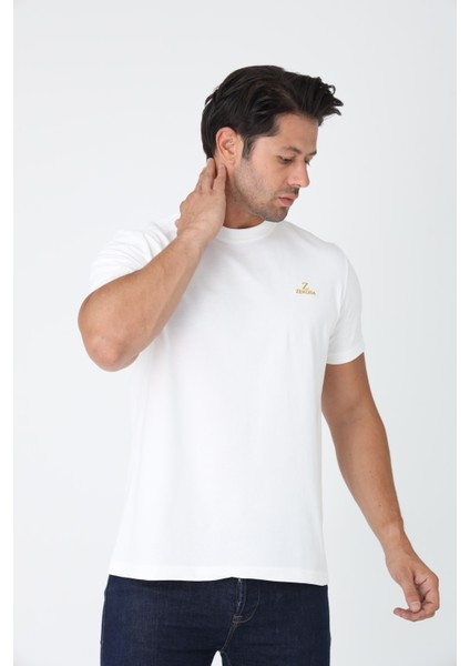 Beyaz Tişört - Sarı Nakışlı "z / Zekora" Sol Göğüs Tasarımı modelleri