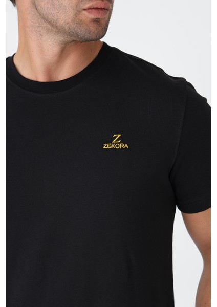 Siyah Tişört - Sarı Nakışlı "z / Zekora" Sol Göğüs Tasarımı