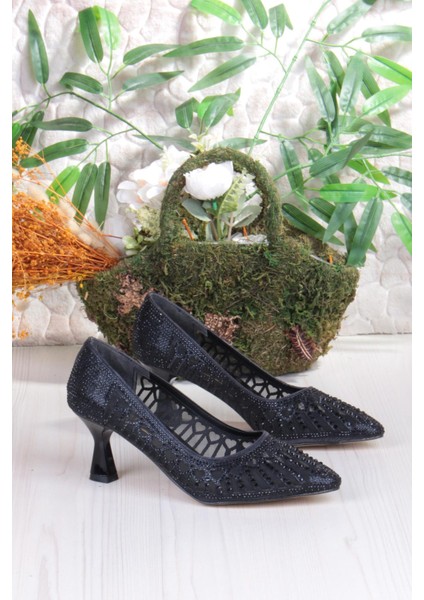 5309 Jena Dantelli Lazer Kesim Taşlı Detaylı Topuklu Kadın Ayakkabı indirimleri