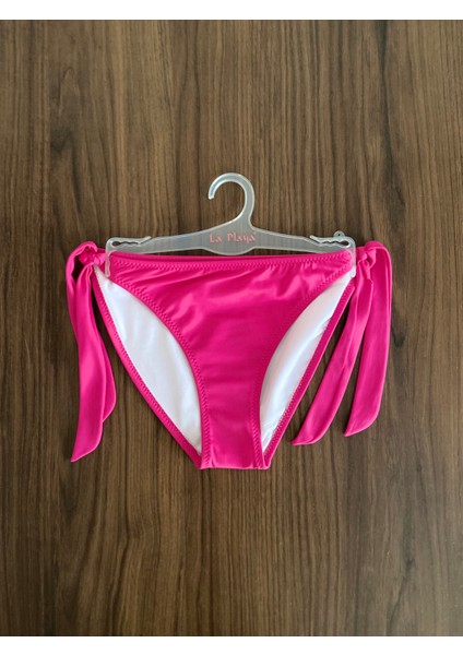 3 Renk 1 Paket Pembe-Kırmızı-Açık Mavi Kalın Ip Bağcıklı Bikini Altı fiyatları