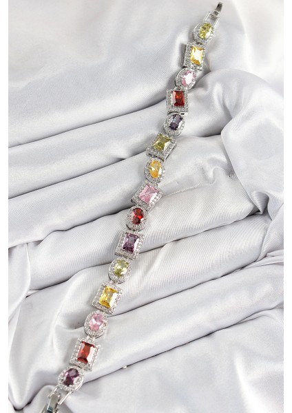 Pirinç Karışık Zirkon Taşlı Baget Model Gümüş Renk Vıp Seri Kadın Bileklik fiyatları