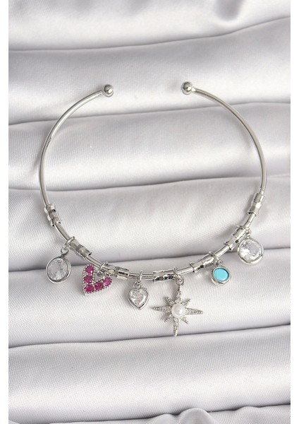 Pirinç Gümüş Renk Sallantı Zirkon Taşlı Kutup Yıldız Figür Kalp Detay Charm Kadın Bileklik