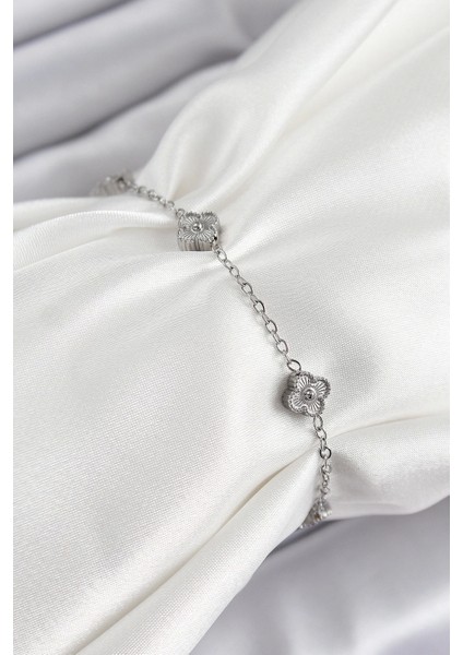 316L Çelik Yonca Model Gümüş Renk Kadın Bileklik