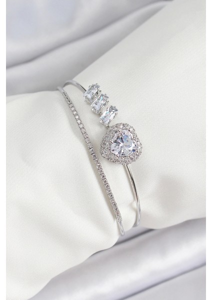 Pirinç Gümüş Renk Kalpli Zirkon Taşlı Kadın Bileklik