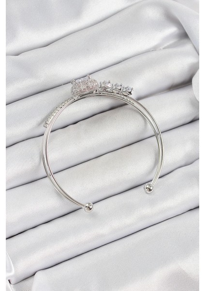 Pirinç Gümüş Renk Kalpli Zirkon Taşlı Kadın Bileklik fiyatları