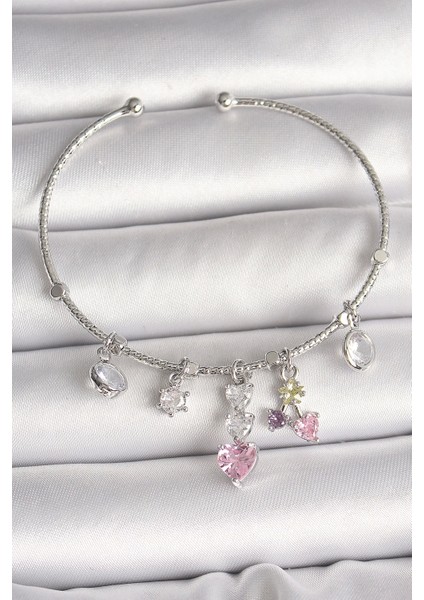 Pirinç Gümüş Renk Sallantı Zirkon Taşlı Kalp Figür Charm Kadın Bileklik