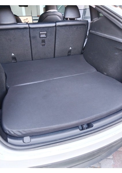 Tesla - Model Y Uyumlu Oto Arka Koltuk Yatağı - Si̇yah - 6 cm Kuştüyü Sünger, Yastıklı, Çantalı fiyatları