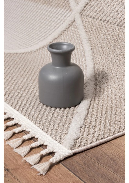 Modern Bej Krem Saçaklı Dokuma Halı Yıkanabilir Özellikte 1 Parça fırsatları