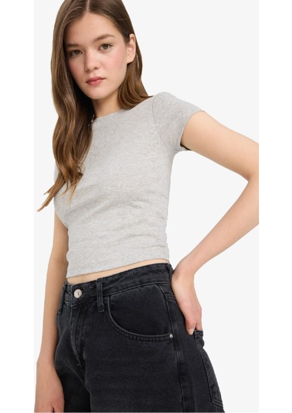 Fitted Bisiklet Yaka Ribana Kısa Kollu Tişört E0288AX25AU fırsatları